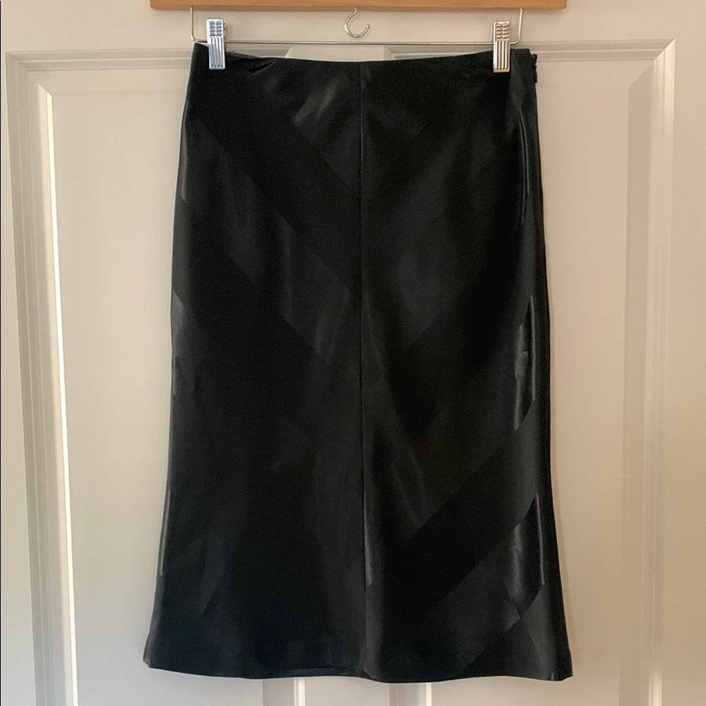 The Limited Black Midi Pencil Skirt for Work